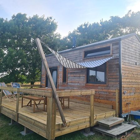Camping A La Ferme - Hebergements Insolites Cerisy-la-Foret Ngoại thất bức ảnh