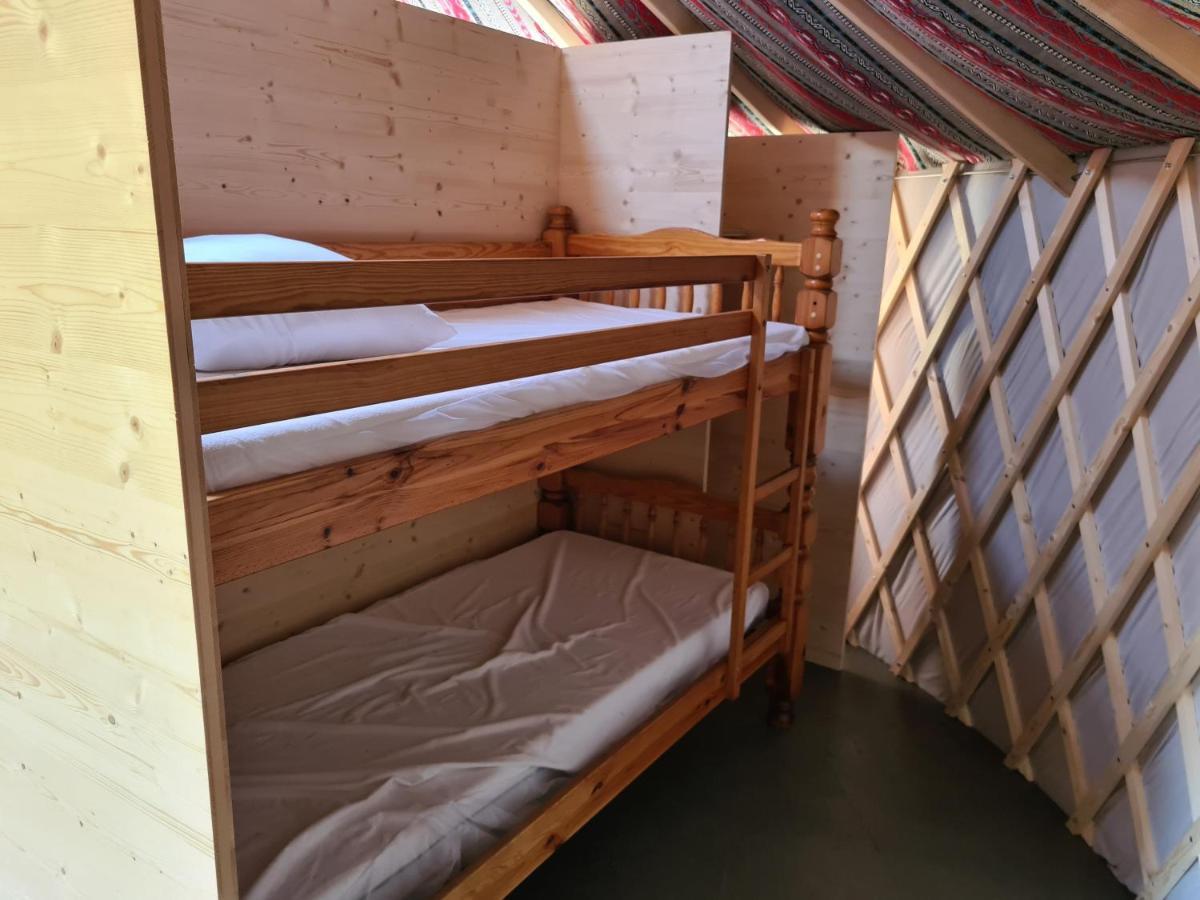 Camping A La Ferme - Hebergements Insolites Cerisy-la-Foret Ngoại thất bức ảnh