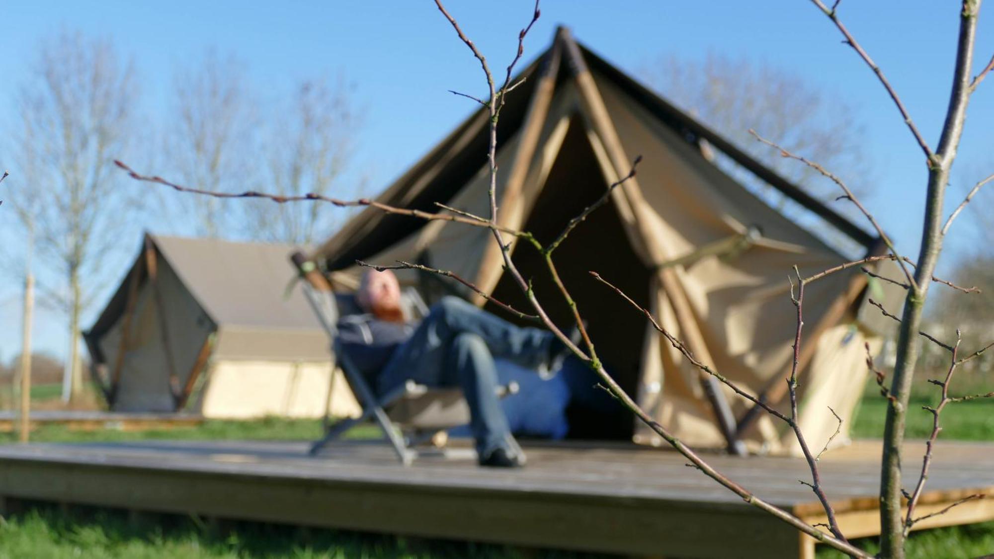 Camping A La Ferme - Hebergements Insolites Cerisy-la-Foret Ngoại thất bức ảnh